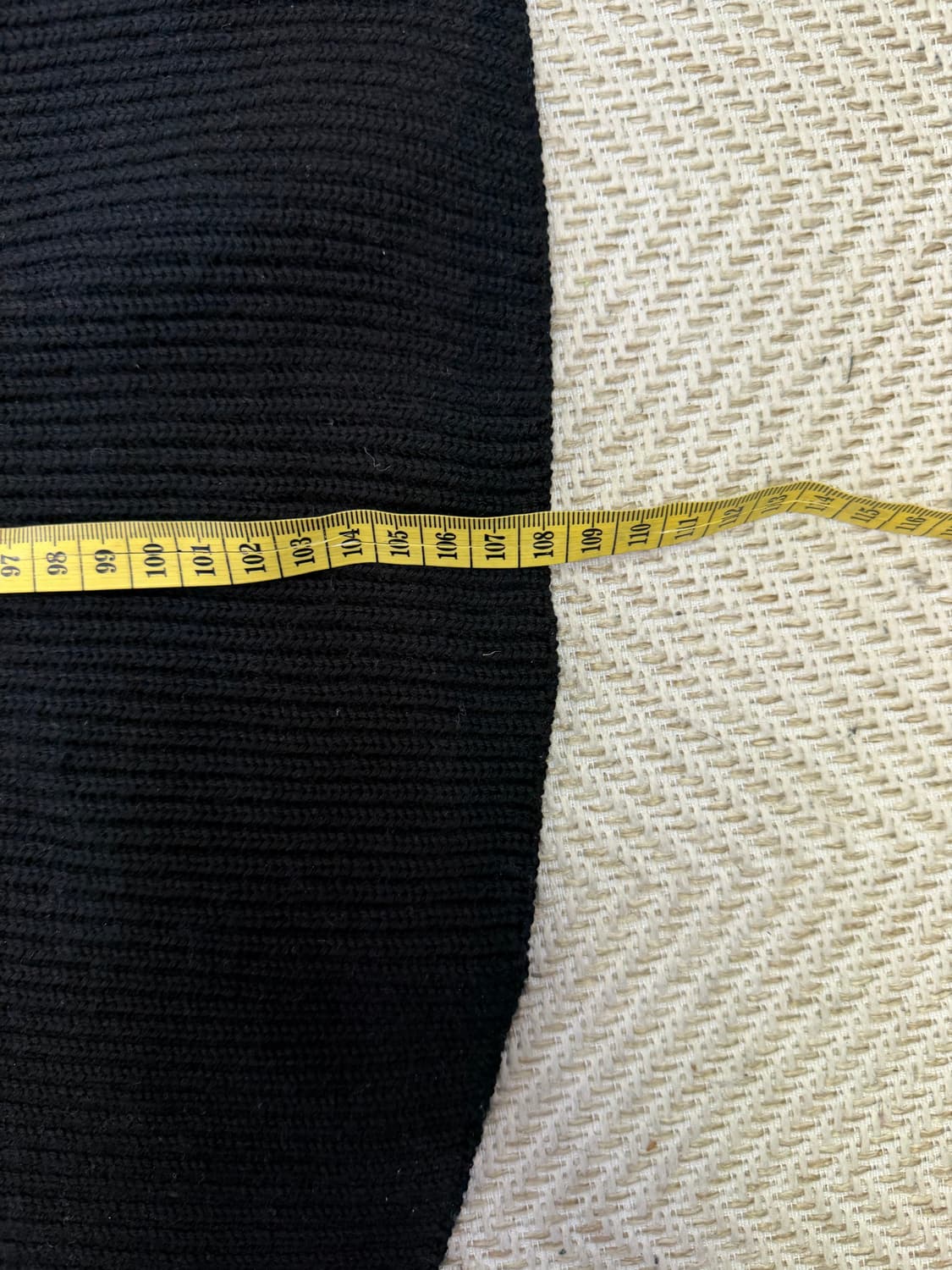 정품) COS 코스 블랙 언발 니트 원피스 L  상품이미지10