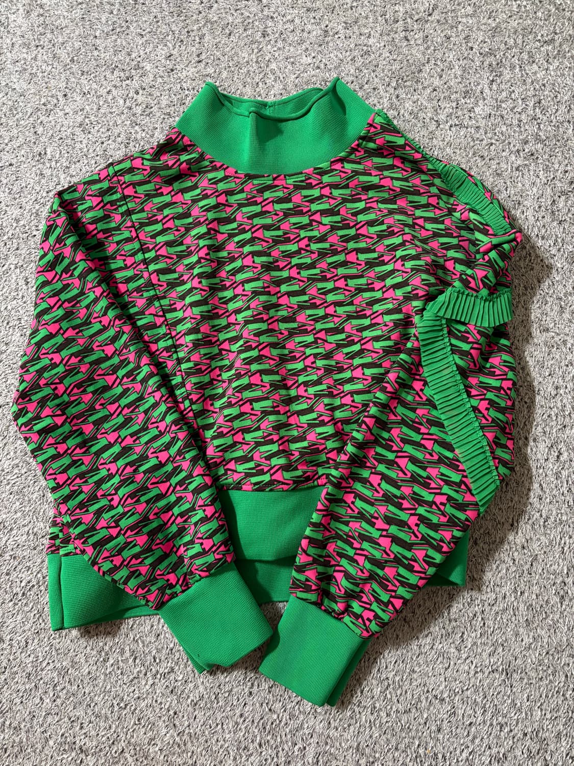 LIE SANGBONG 이상봉 패턴 맨투맨 프릴 디테일 상품이미지1