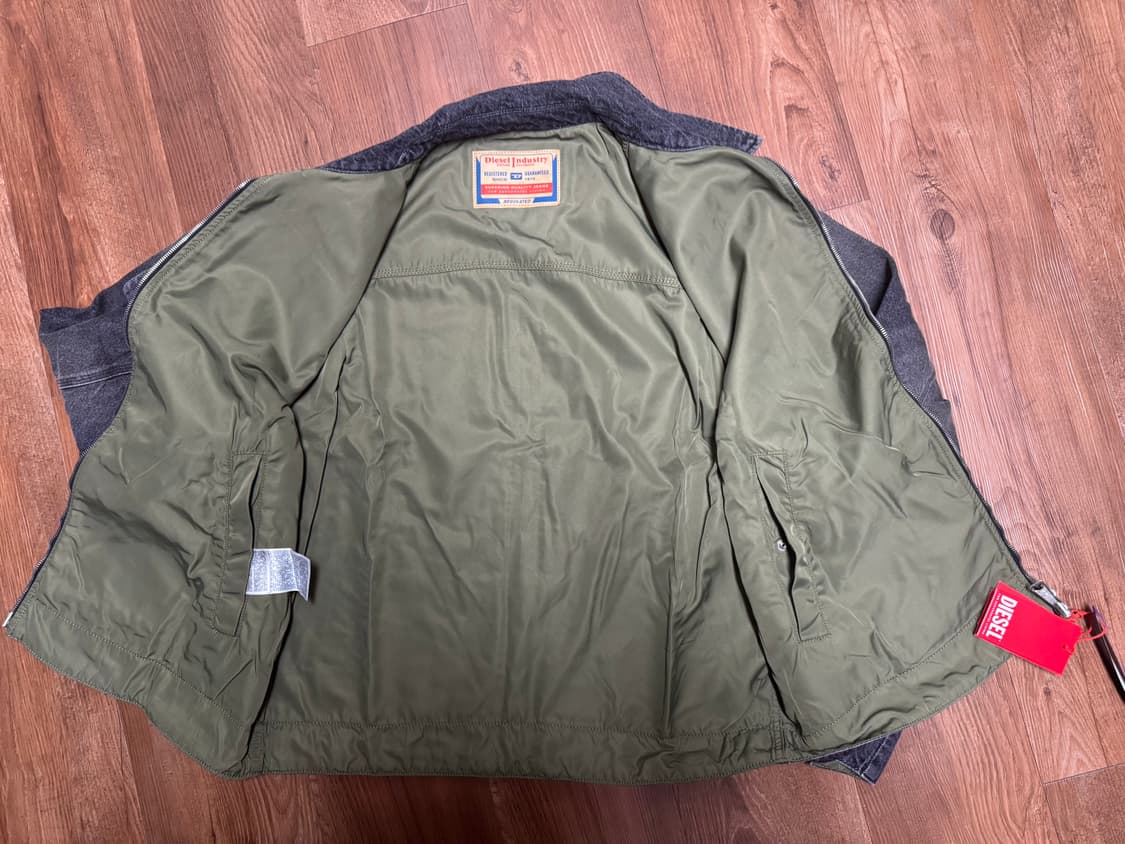 디젤 D 스타크 S 재킷 / 워시드 블랙 색상 / XL사이즈 상품이미지3