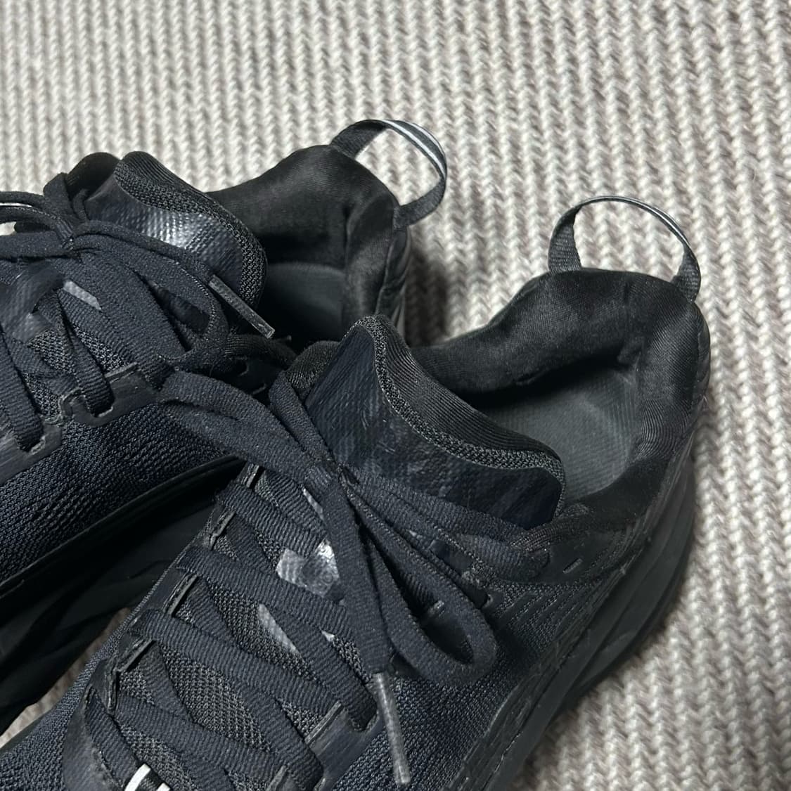 [270mm] Hoka 호카 본디6 블랙 런닝화 상품이미지4