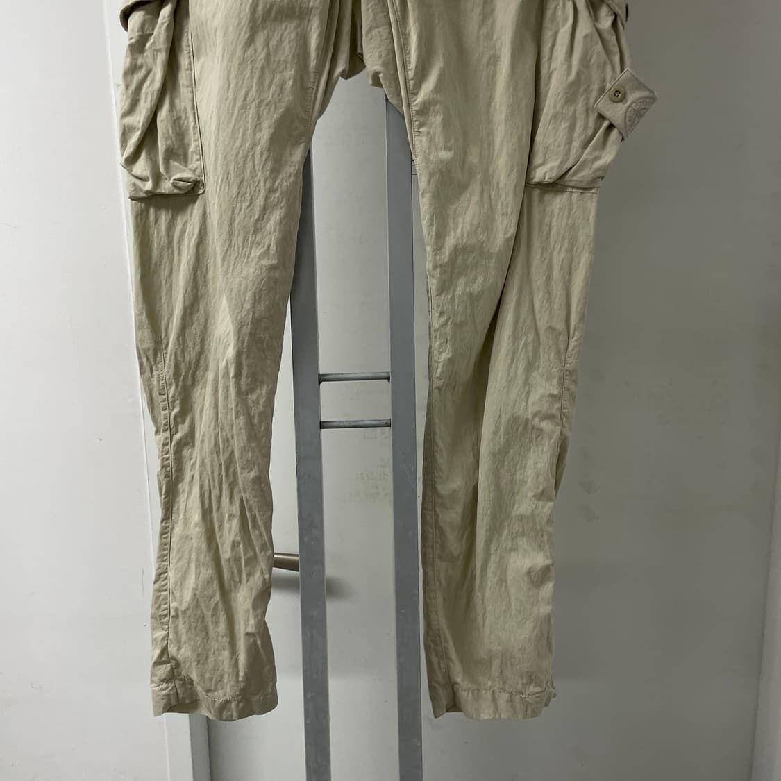 스톤아일랜드 고스트피스 카고 팬츠 베이지 32 상품이미지3