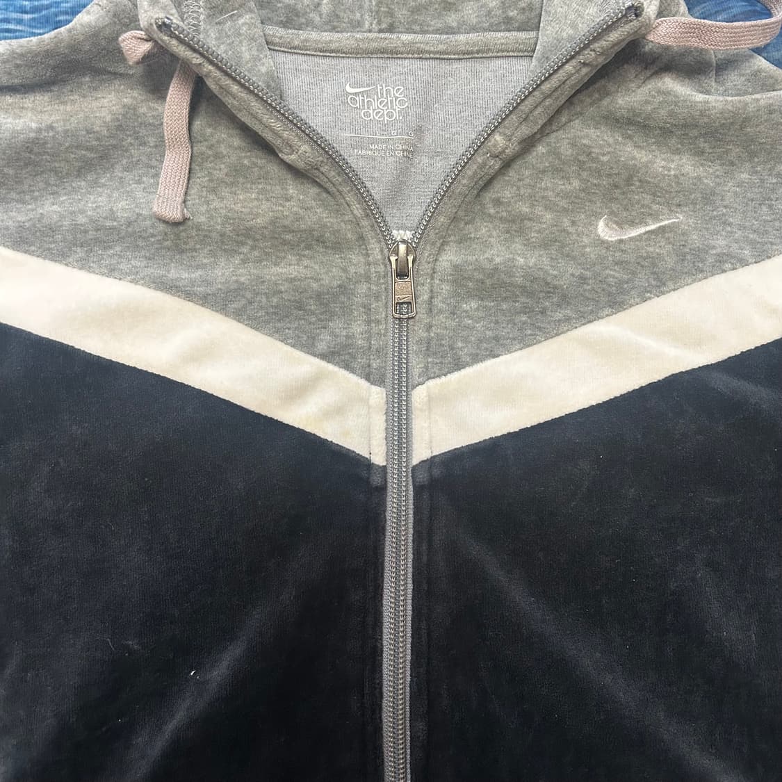 Nike Womens Velvet Zip-Up Hoodie 상품이미지4