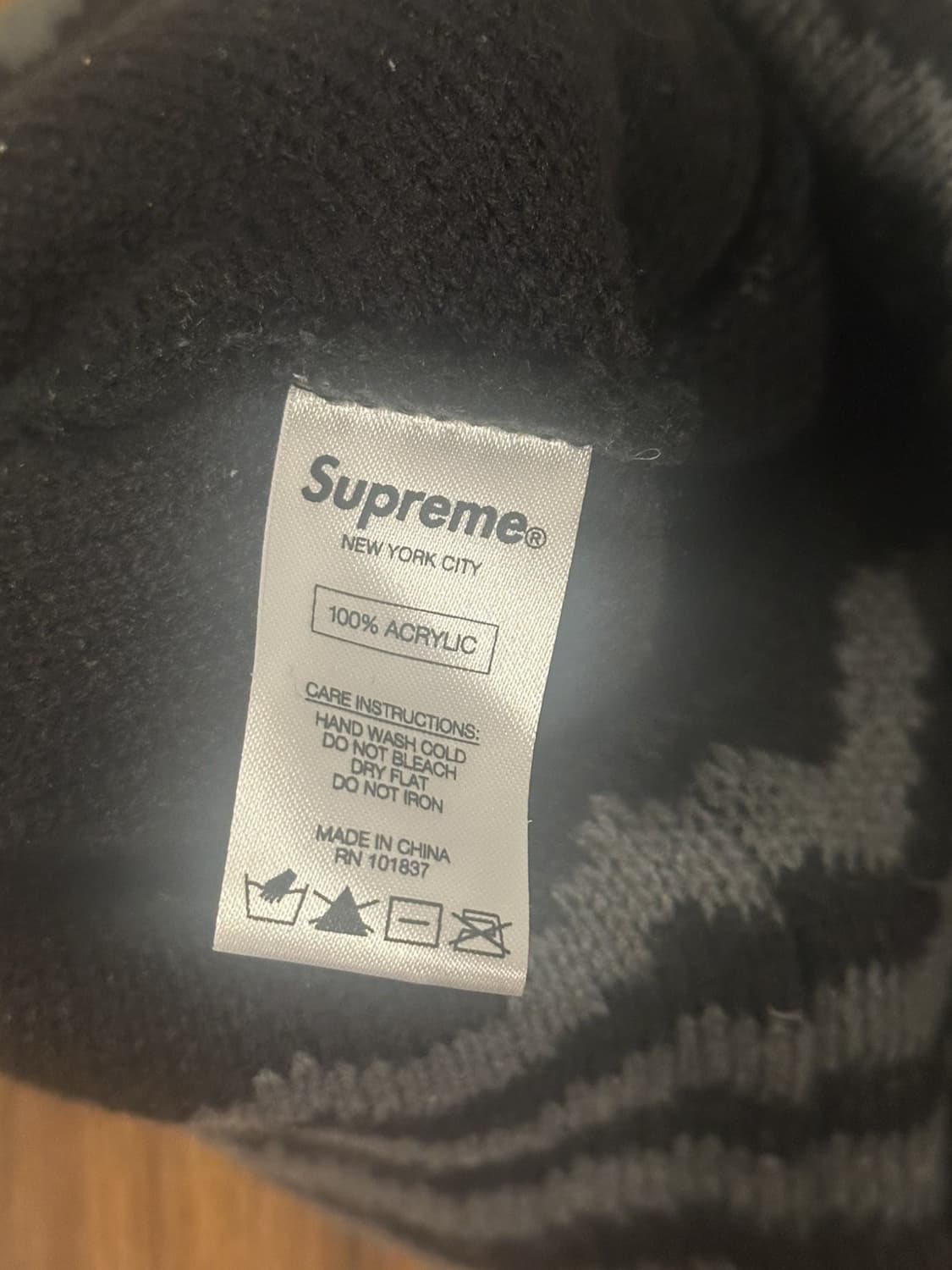 슈프림 웨이비 스트라이프 그래피티 비니 상품이미지3