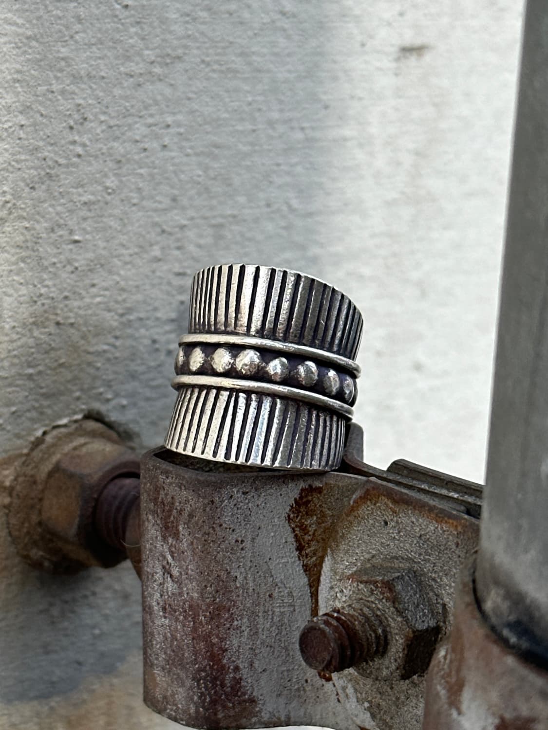 Vertical Line Ball Row Wide Band Open Ka 상품이미지1