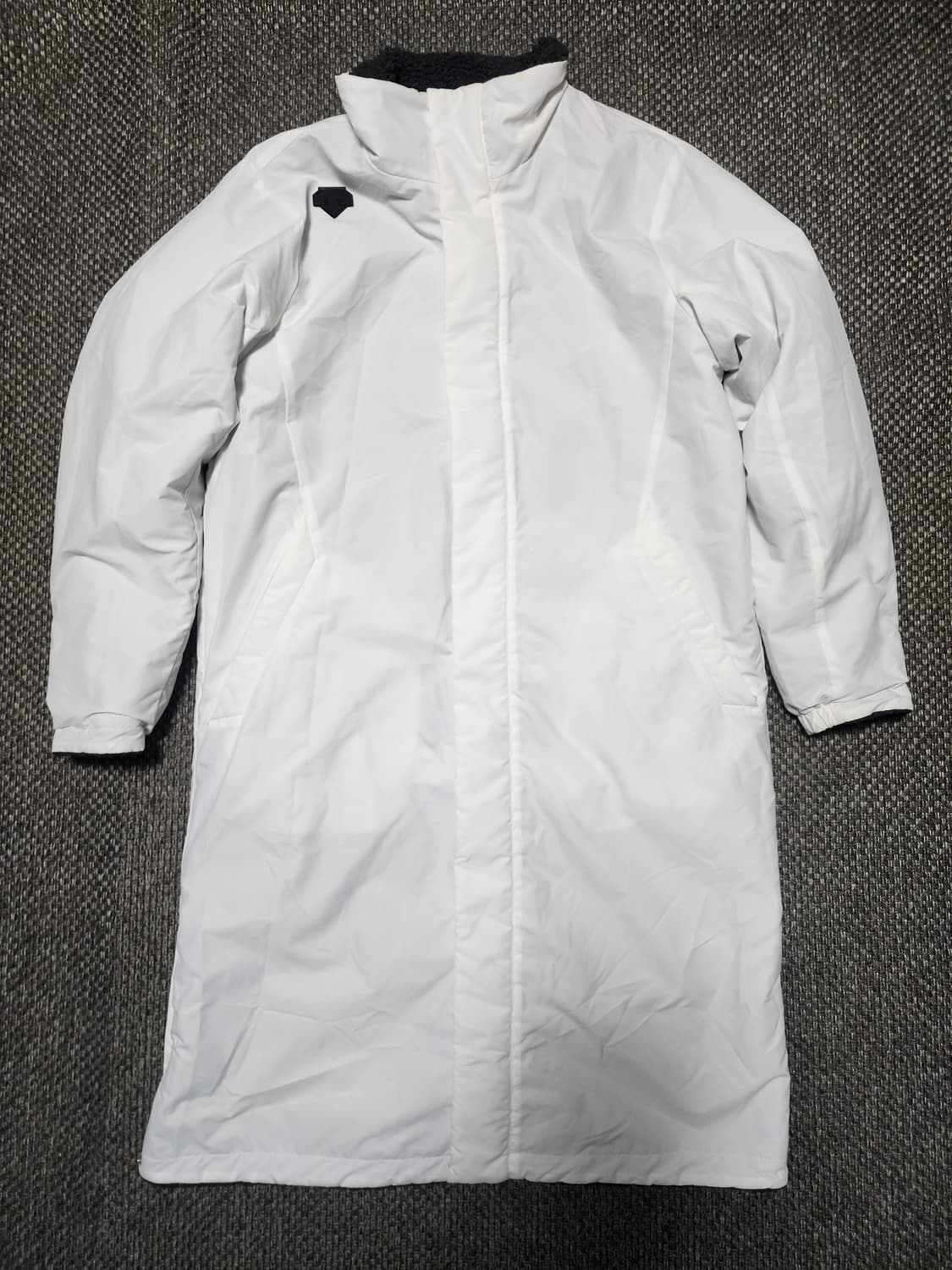 데상트 리버시블 롱패딩 95 사이즈 상품이미지3