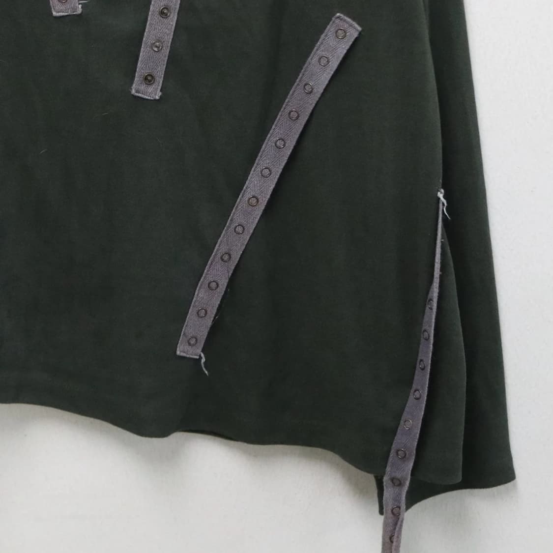 TRICOT ROMOLO  Y2K 언발 티셔츠 63185 상품이미지4