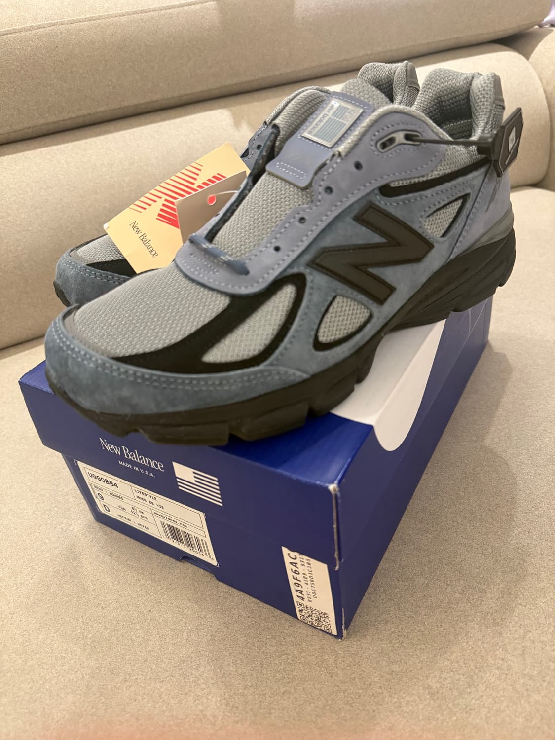 뉴발란스 990v4 아크틱 그레이 상품이미지1