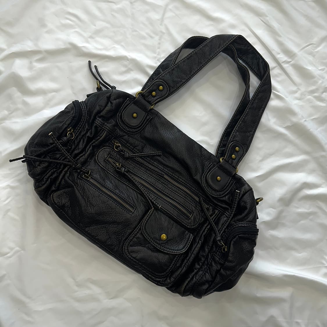 올블랙 유틸리티 숄더백🖤 상품이미지1