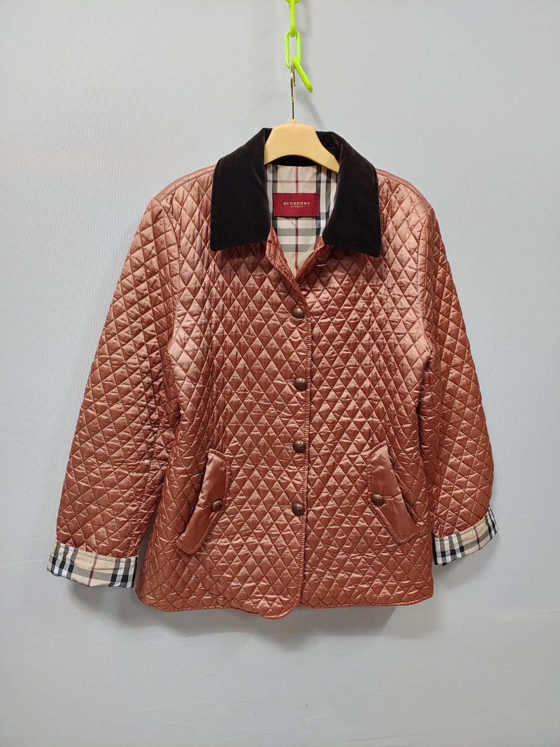 버버리 퀼팅 자켓 여성100 상품이미지1