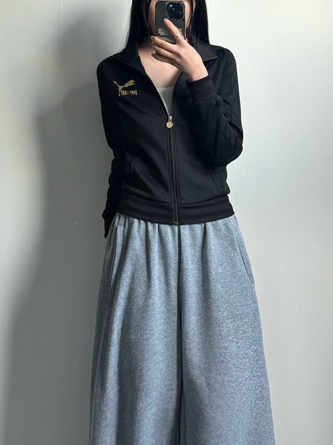 푸마 금장로고 블랙 트랙탑 져지 상품이미지1