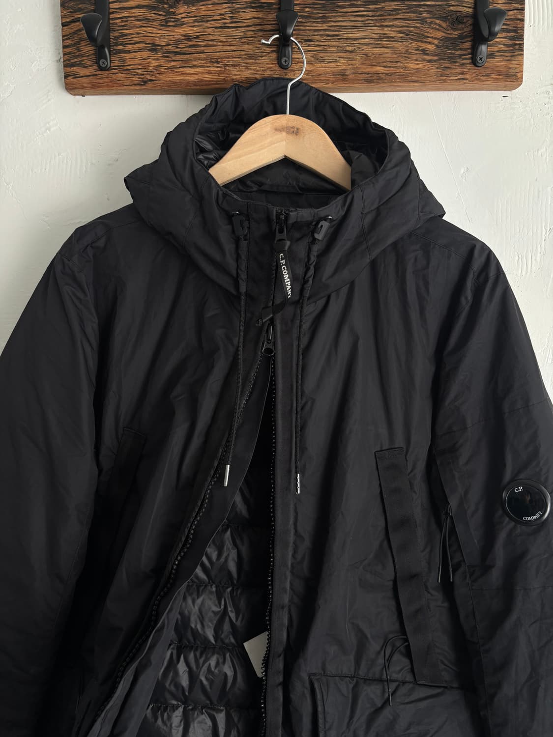 C.P. Company CP 컴퍼니 마이크로 M 렌즈 다운 패딩 상품이미지4