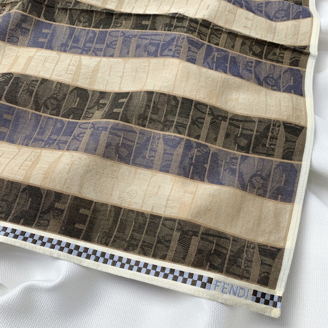 [정품] Fendi 펜디 로고 빈티지 쁘띠스카프 손수건 상품이미지2