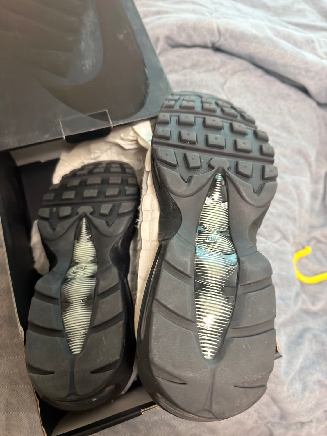 나이키 x 꼼데가르송 옴므 플러스 에어맥스 95 차콜 265 상품이미지4