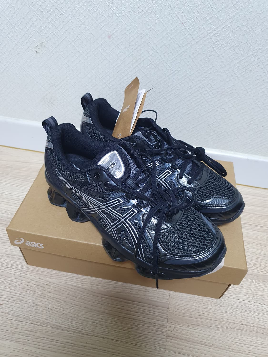 아식스 젤 퀀텀 키네틱 블랙 260 상품이미지2