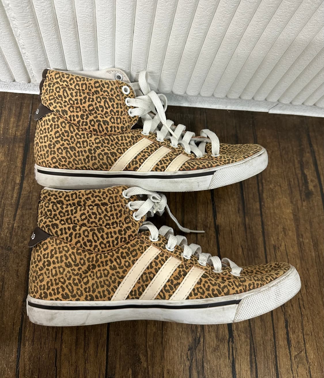 아디다스 레오파드 하이탑 스니커즈 230 상품이미지2