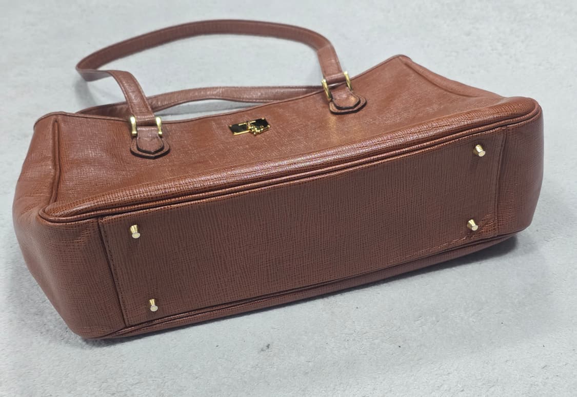 꾸레쥬 금속장식 브라운 레더 숄더백 상품이미지8