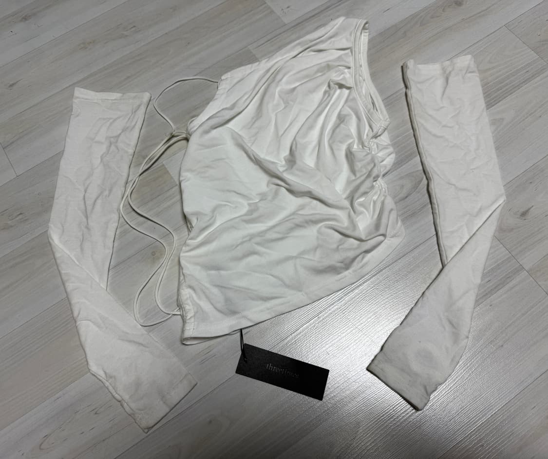 쓰리타임즈 스트링 슬리브리스 위드 워머 아이보리 상품이미지6