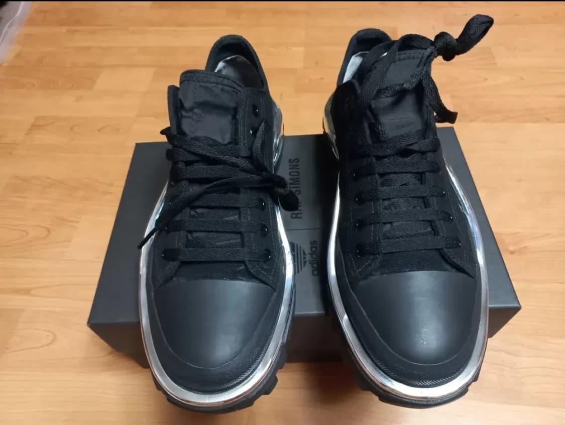 라프시몬스 아디다스 디트로이트 러너 블랙 상품이미지2