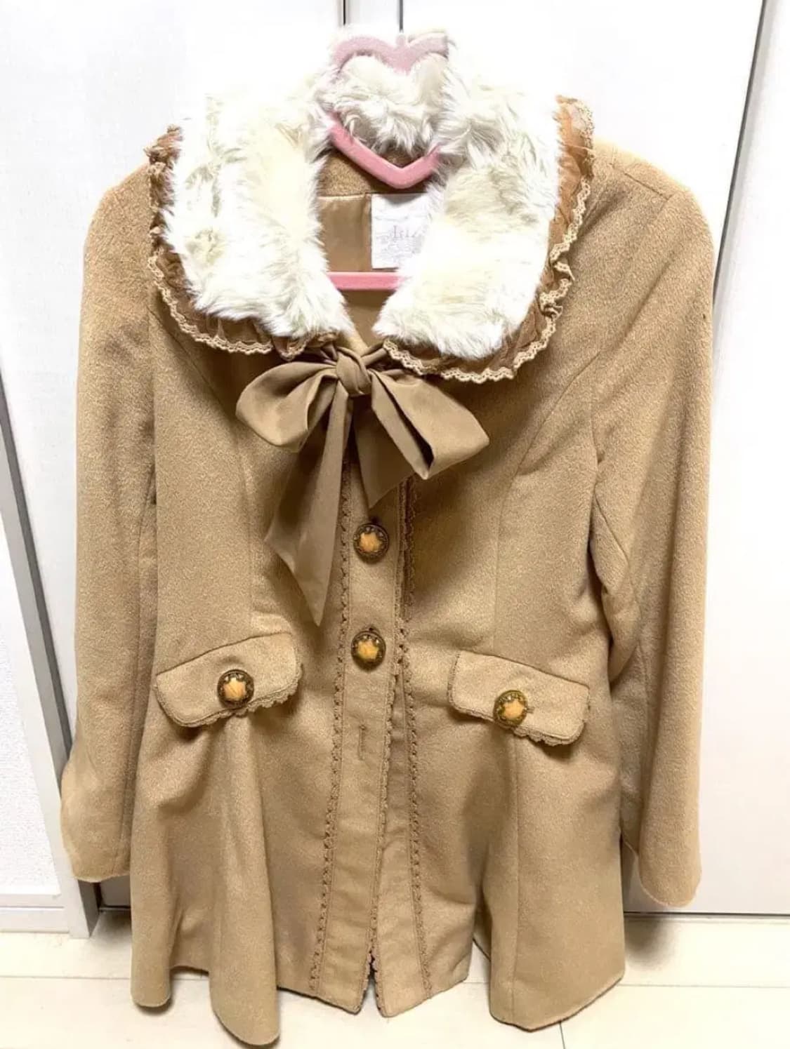 리즈리사 핀터깔 퍼 리본 코트 라떼히메갸루 상품이미지2