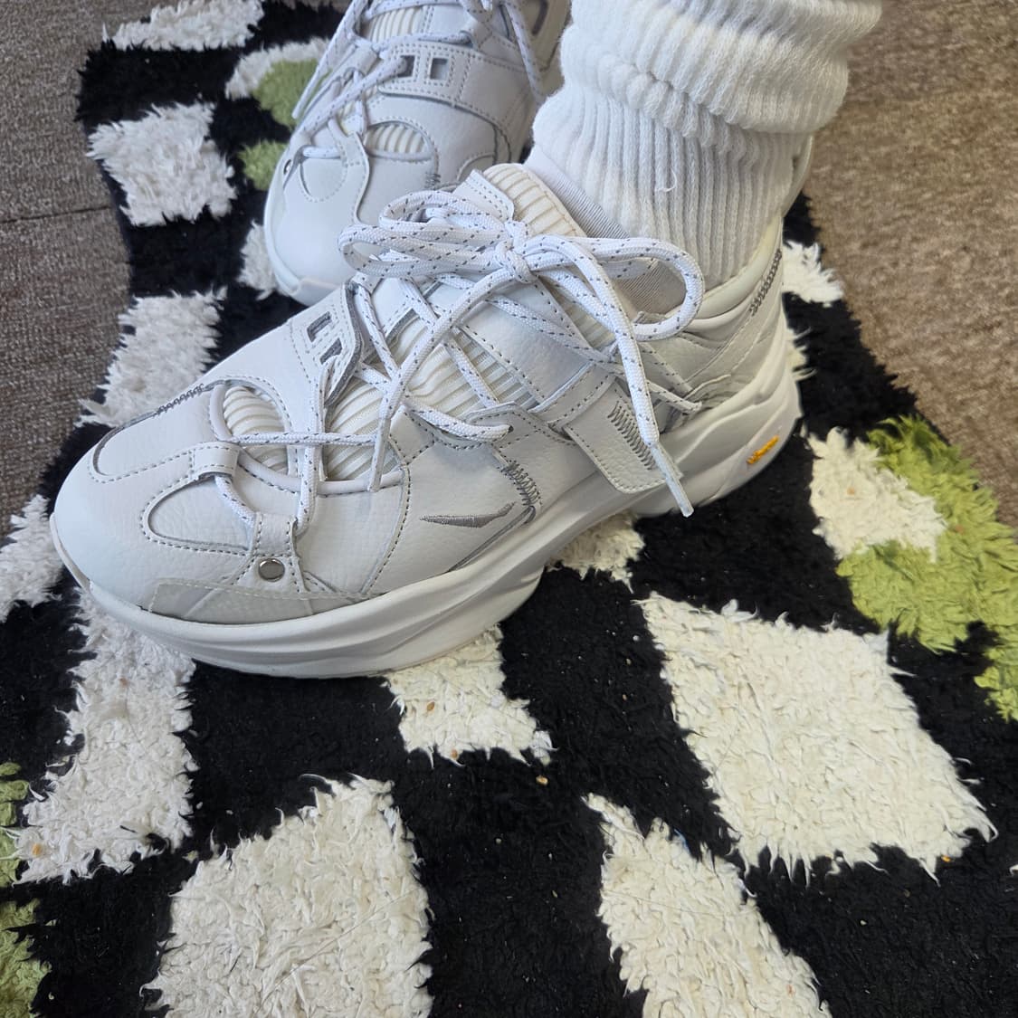 어더스 바트나 러너 화이트 상품이미지4