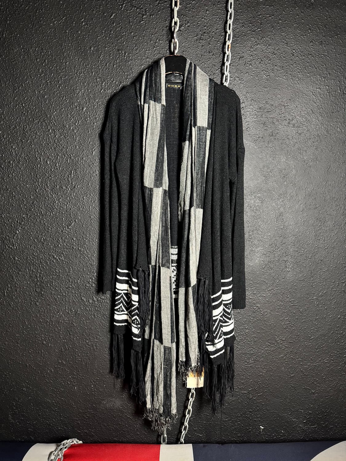 GORGE – Black Fringed Patterned Cardigan 상품이미지1