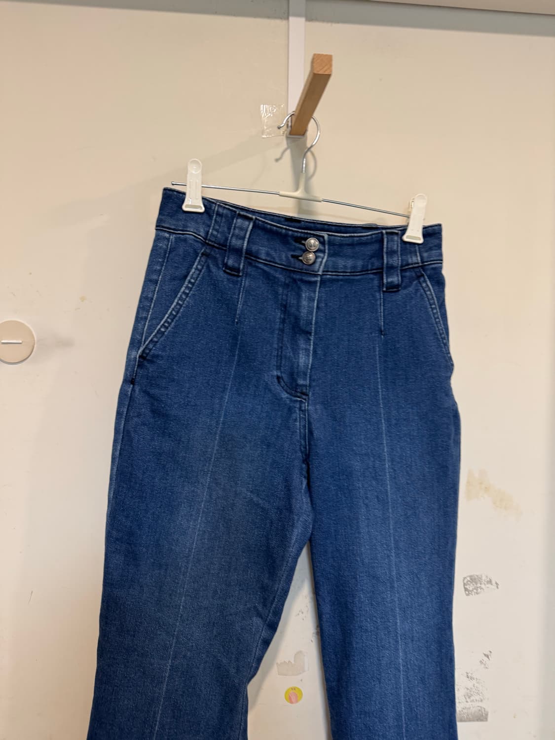 한섬 MINE 마인 더블버튼 부츠컷 데님 팬츠 상품이미지4
