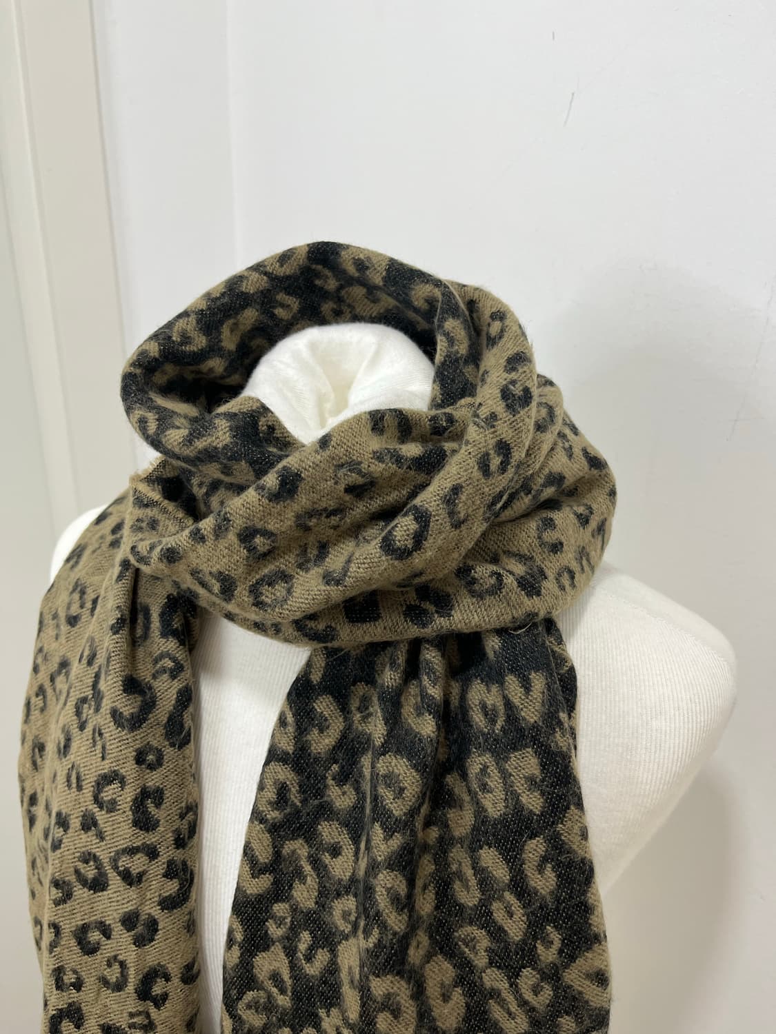 일본 빈티지 갸루 브라운 레오파드 패턴 테슬 머플러 상품이미지2