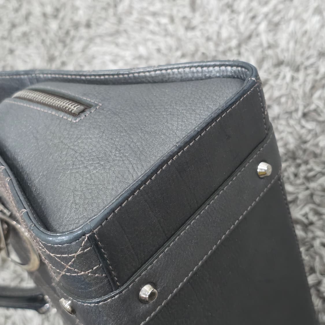 디올 레이디백 까나쥬 메탈릭 미듐 토트백 상품이미지9