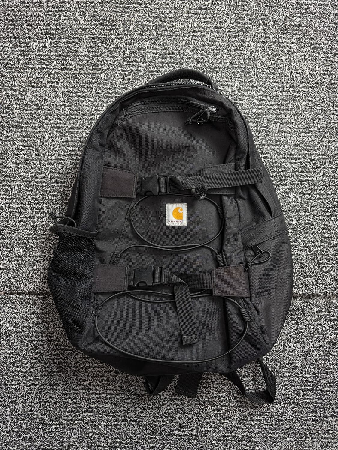 칼하트 WIP 스트링 디테일 킥플립 백팩 2033 상품이미지2