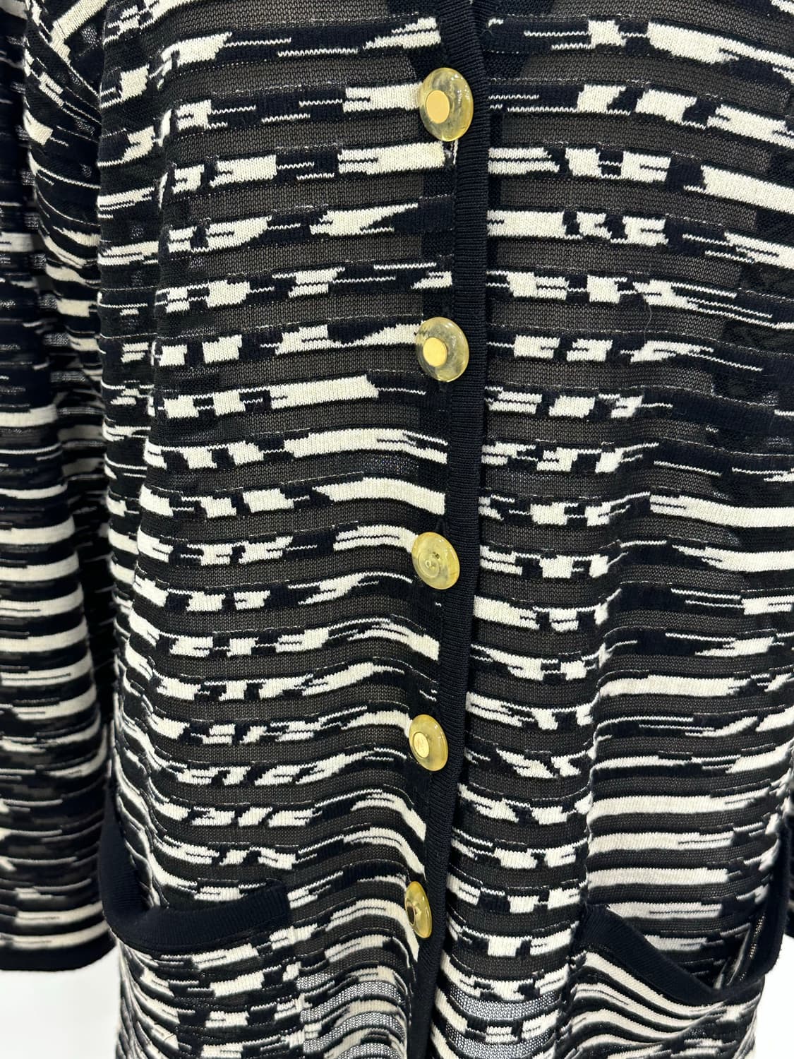 에스까다 블랙 앤 화이트 가디건 상품이미지6