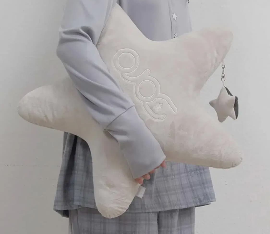 [새상품,정가이하] 오호스 별 쿠션, 키링 포함 상품이미지2
