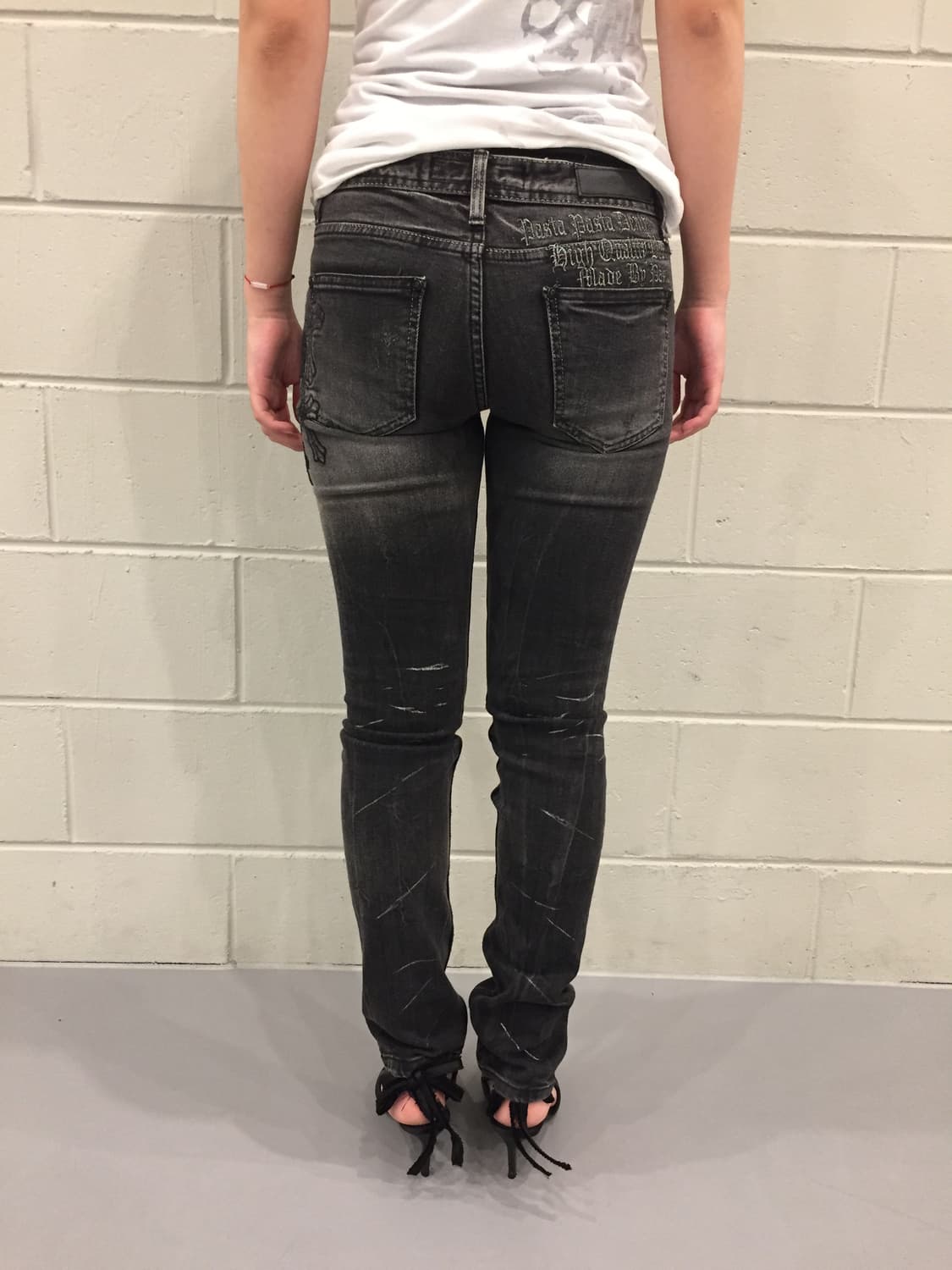 DASTA DENIM 크로스 패치 데님팬츠 상품이미지7