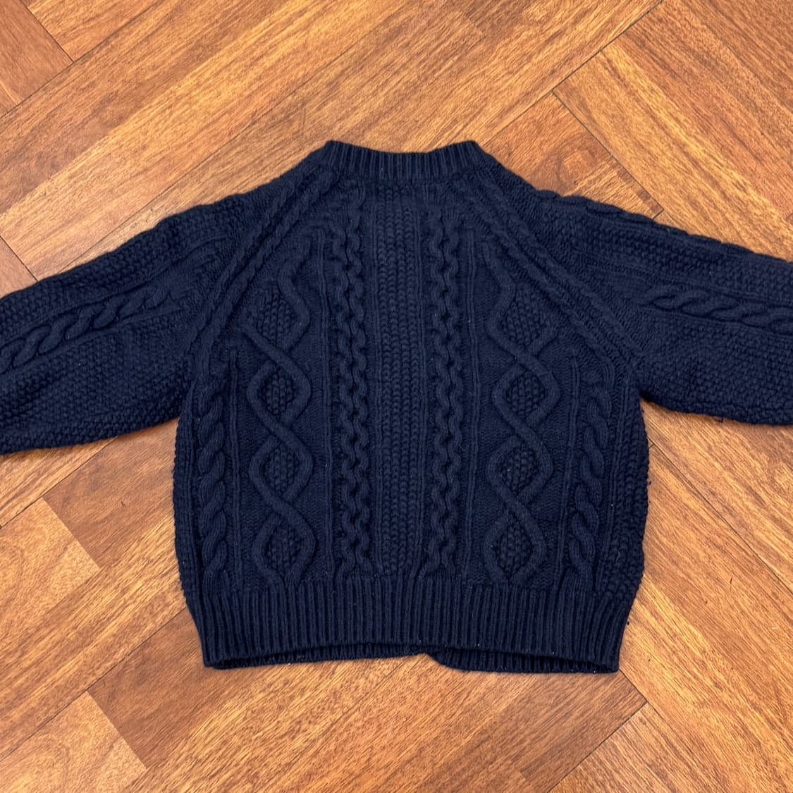 FREE 마리떼프랑소와저버 네이비 케이블 니트 가디건  상품이미지2