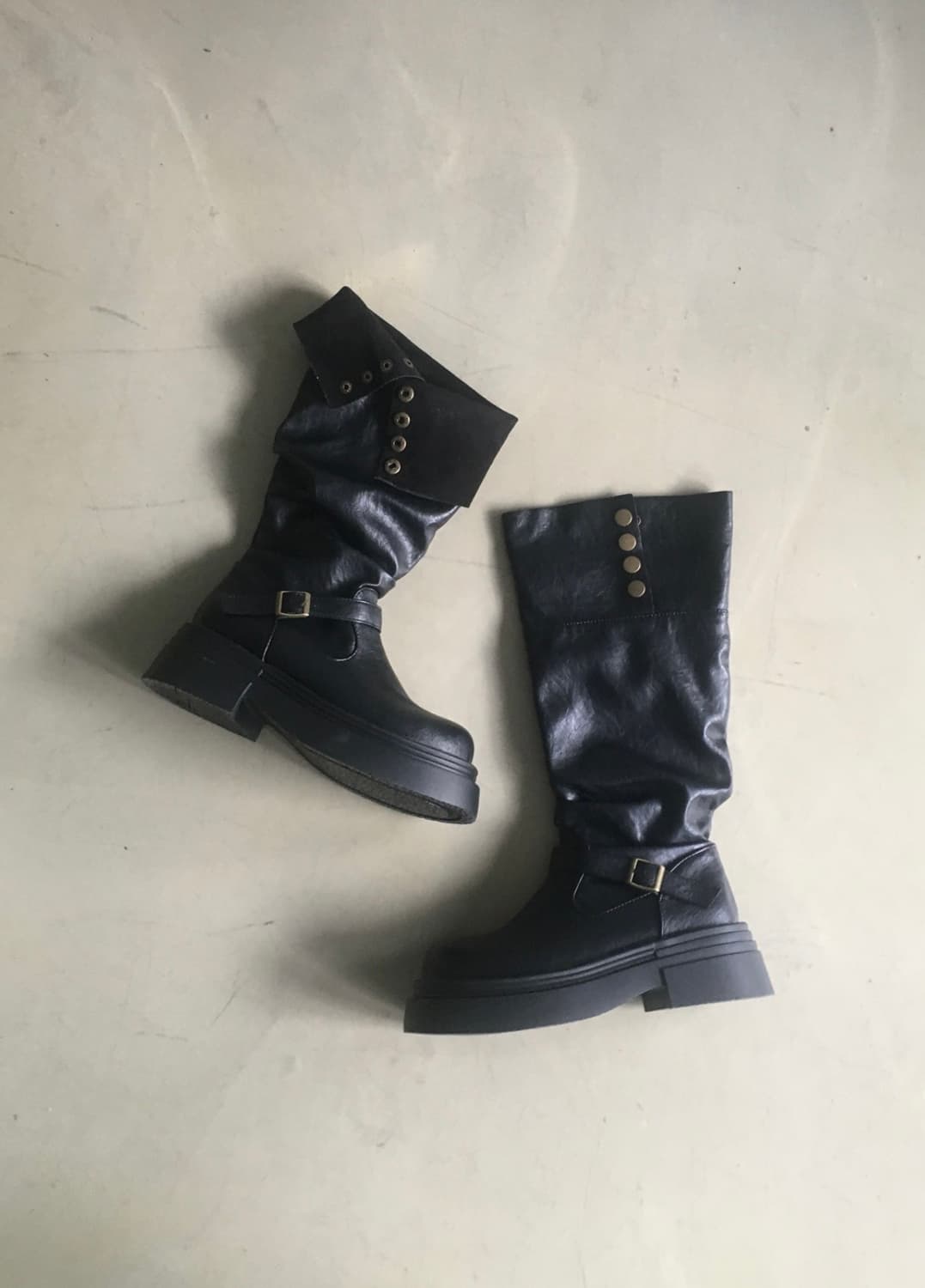딧소어 Mona Fold Boots 상품이미지1