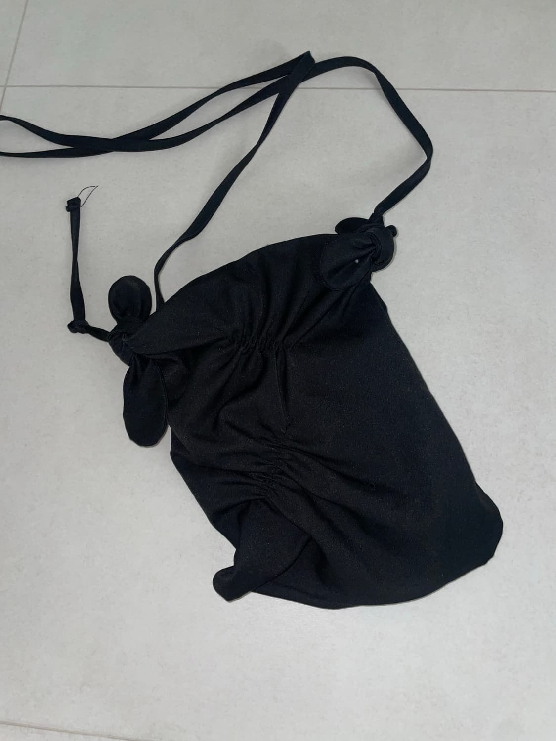 미세키서울 셔링 미니 크로스백 블랙 상품이미지4