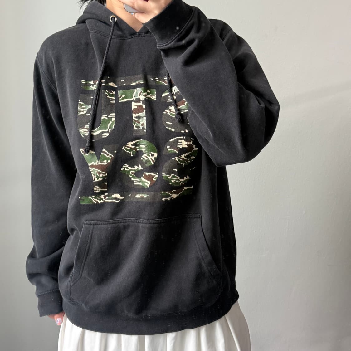 [L] 스투시 블랙 카모 패턴 로고 후드티 상품이미지2