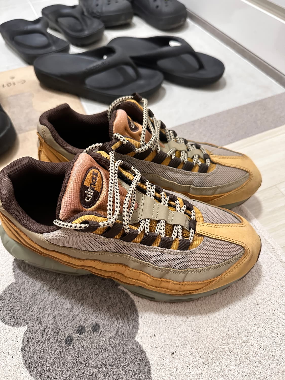 에어맥스95 프리미엄 위트 판매합니다 상품이미지1