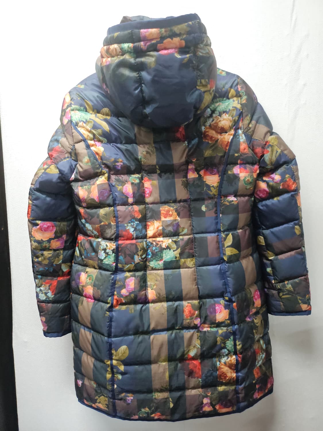 크로커다일 플라워 패턴 롱 패딩 점퍼  90 상품이미지2