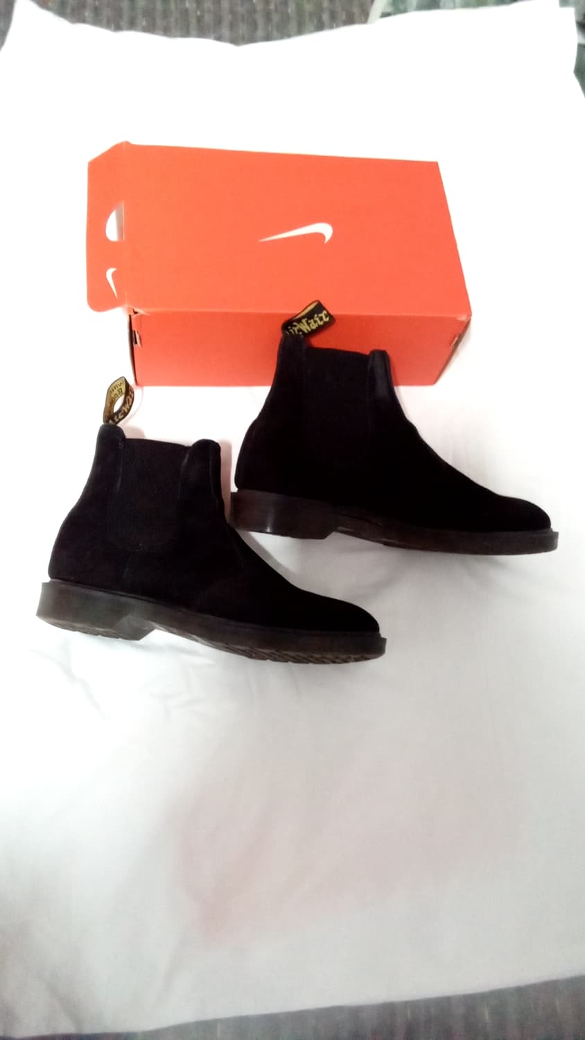 닥터마틴 스웨이드 첼시 부츠 상품이미지2