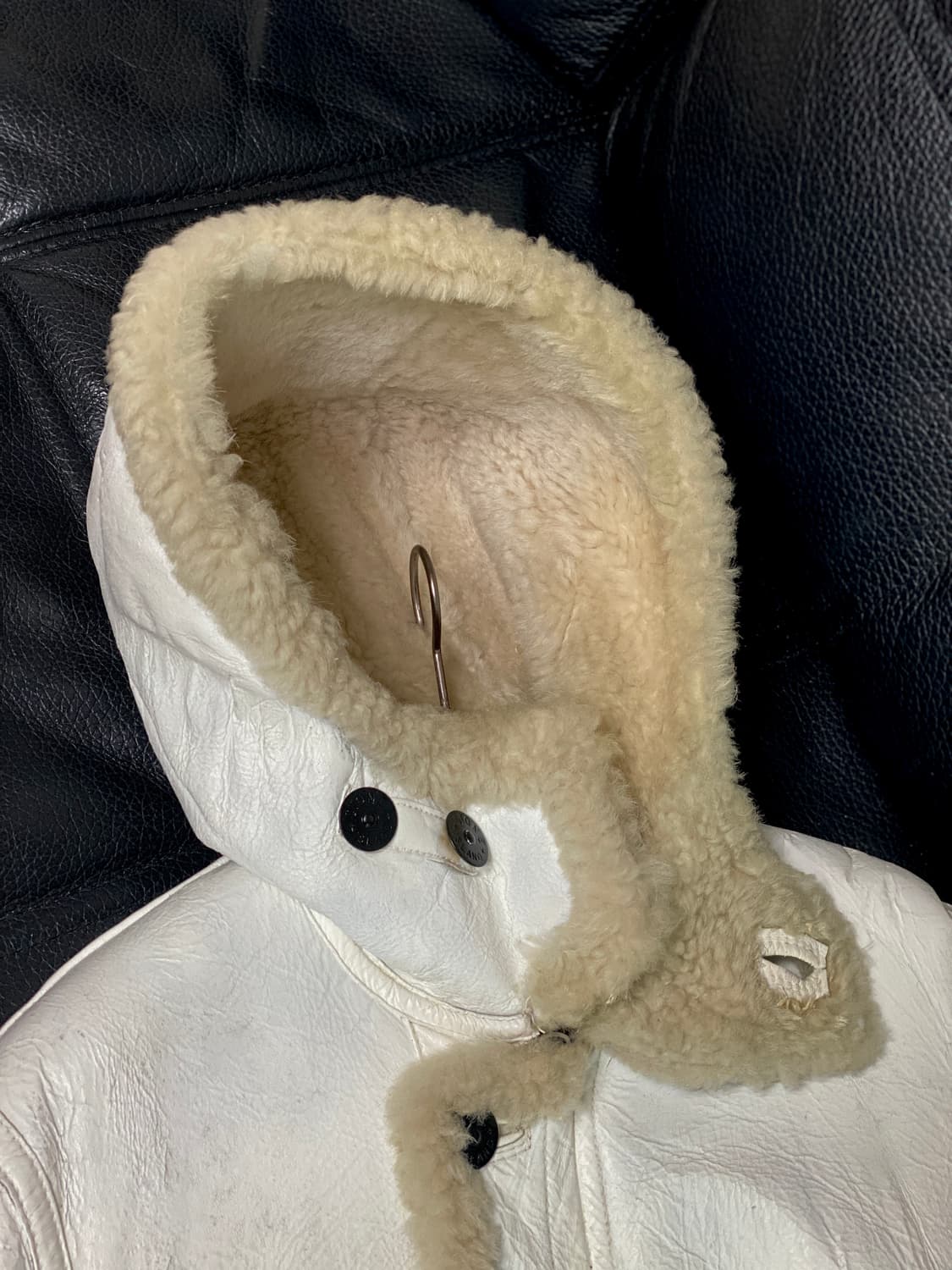  스톤아일랜드 크랙효과 천연가죽 양모안감 와펜 후드 무스탕 100 사이즈 상품이미지9