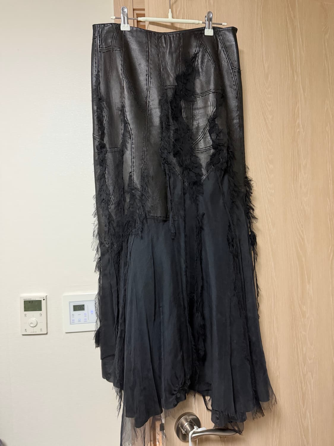 루비나 양가죽 롱스커트 상품이미지1