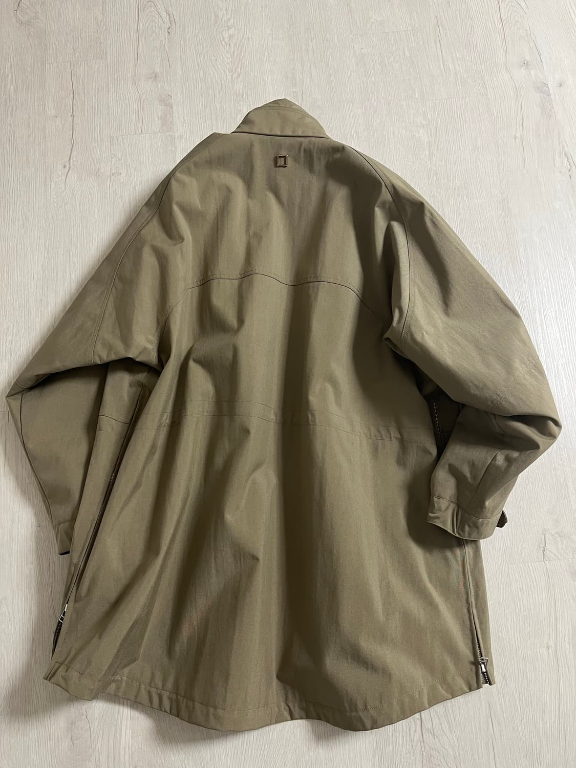 우영미 20fw 코듀라 야상 상품이미지6