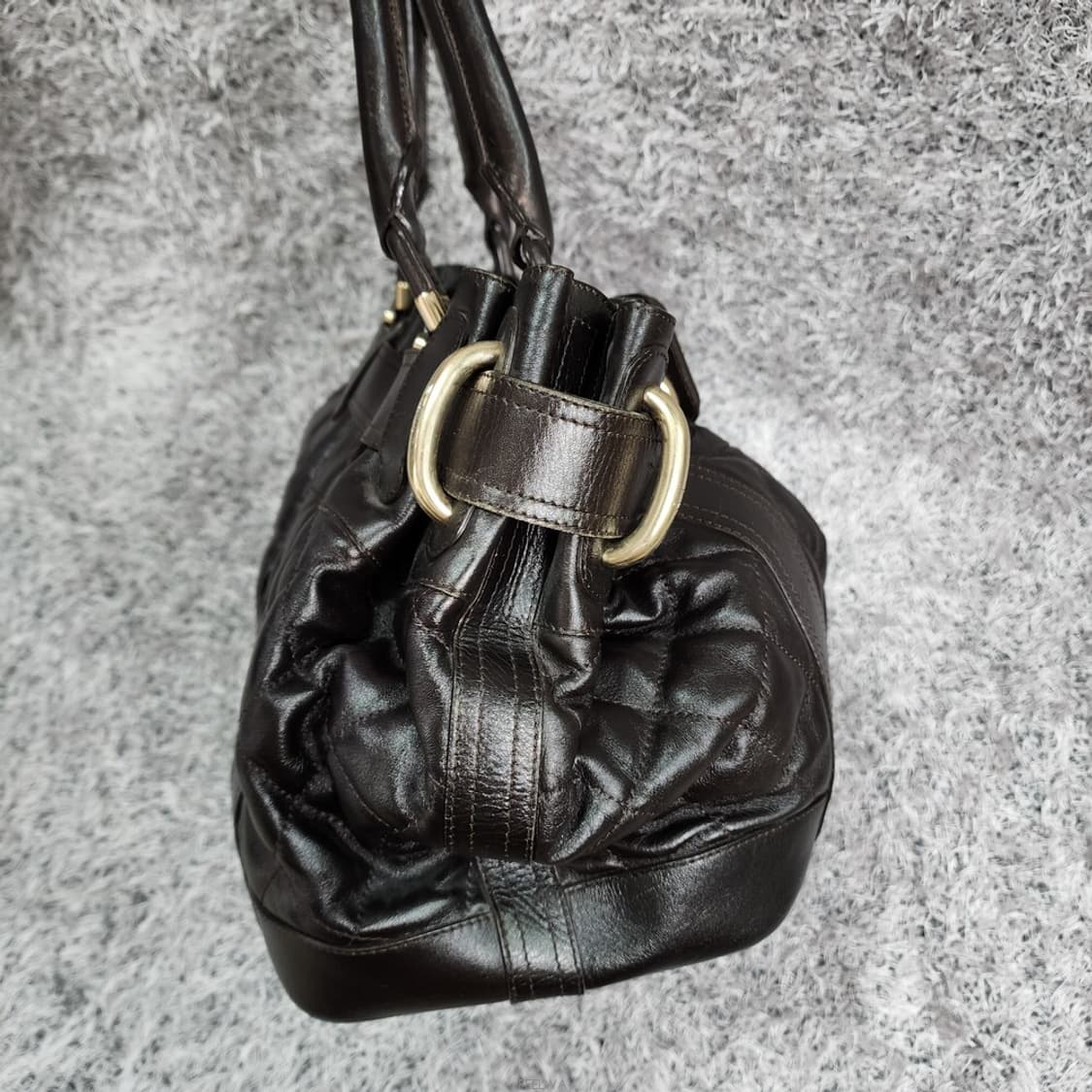 버버리 퀼팅 숄더백 상품이미지3