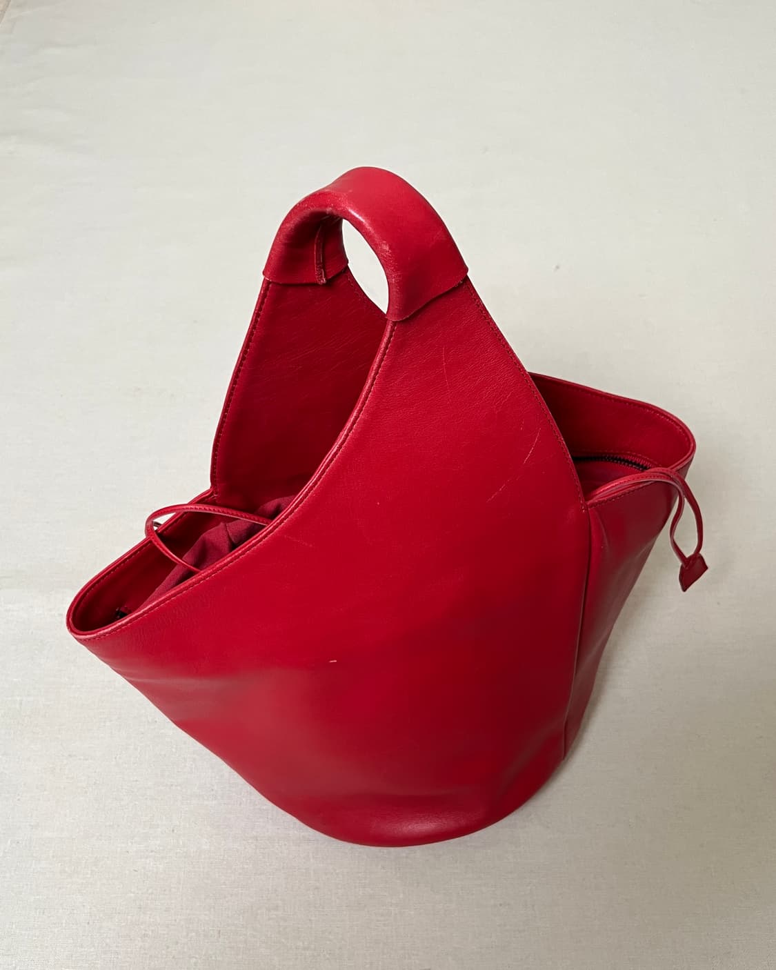 이세이미야케 드로우스트링 레더 핸드백 issey miyake 상품이미지6