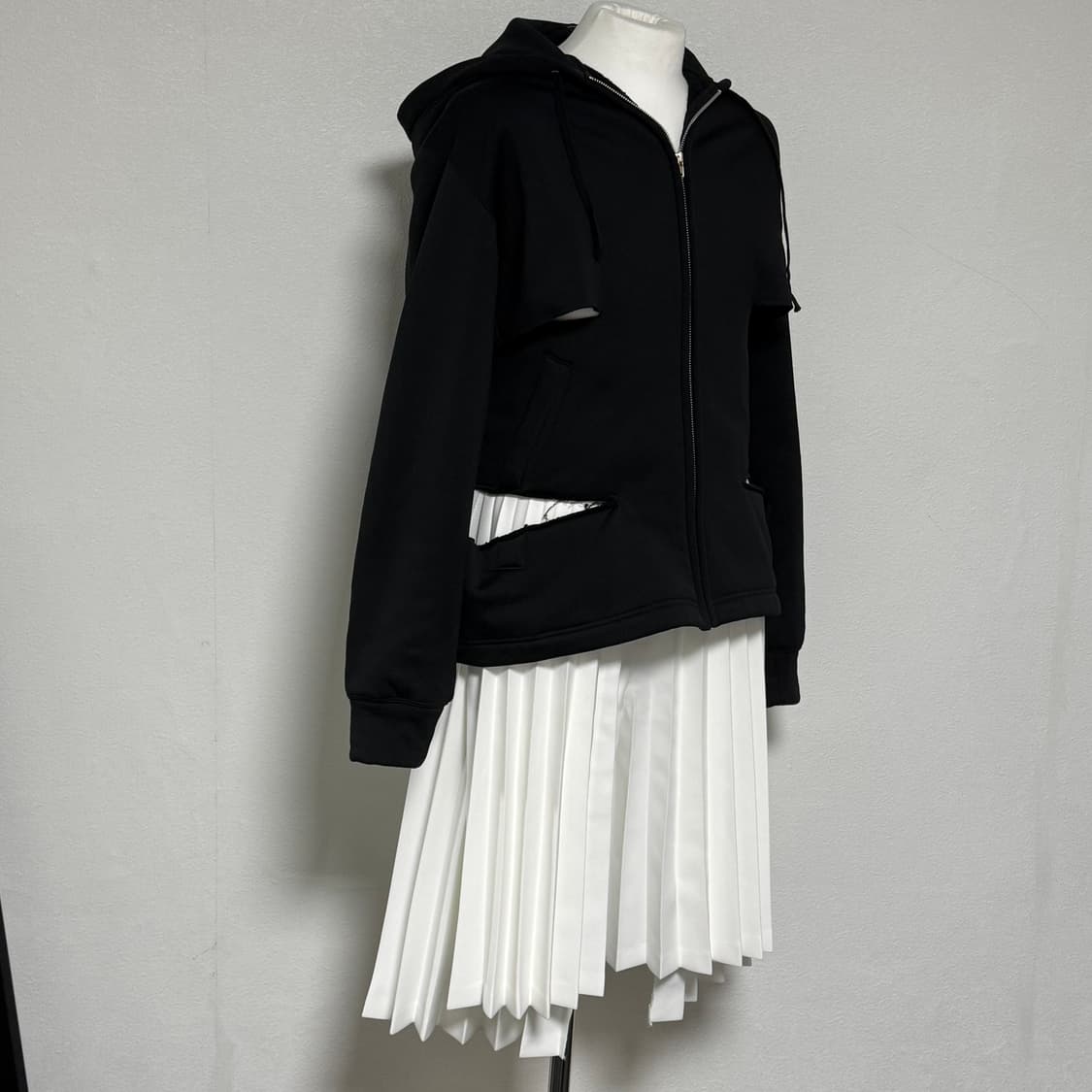 24aw 꼼데가르송 옴므플러스 컷아웃 후드집업 m 상품이미지2