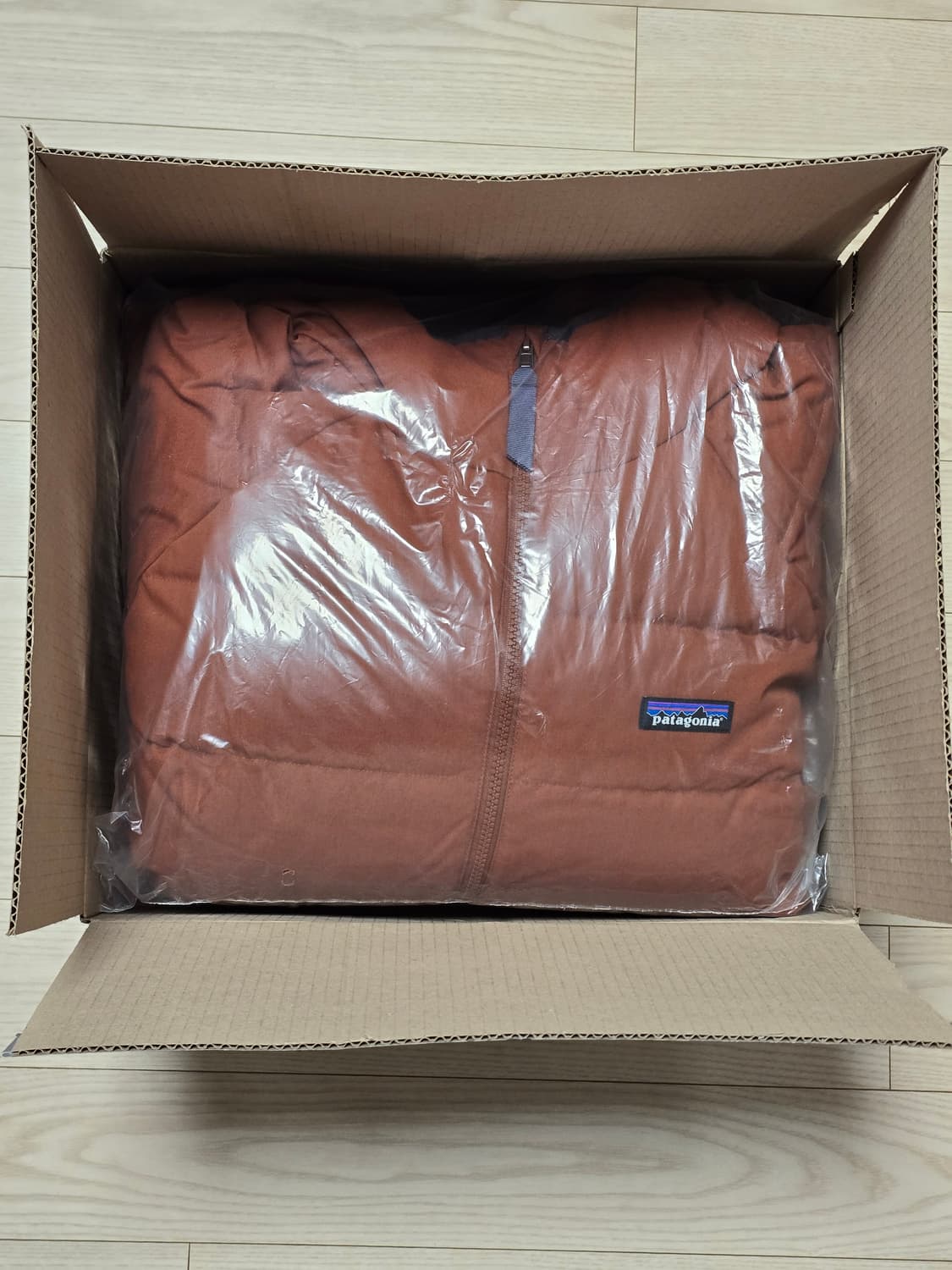 파타고니아 코튼 다운 자켓 26845-BURR 새제품 상품이미지3