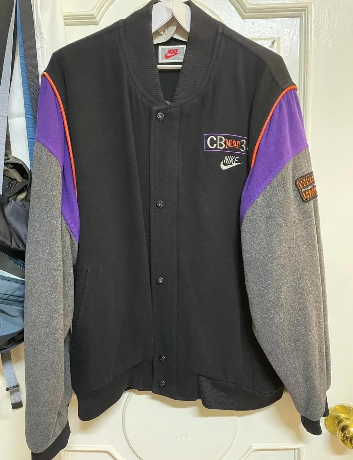 90s NIKE 나이키 찰스 Wreak Havoc 바시티자켓 105 상품이미지1