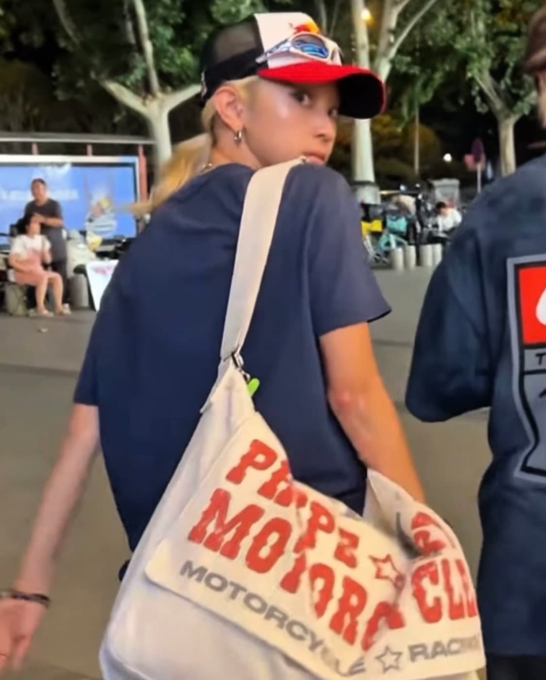 혼다 타이포그라피 더플 컨버스 백 아이보리 (쿄카 가방) 상품이미지4