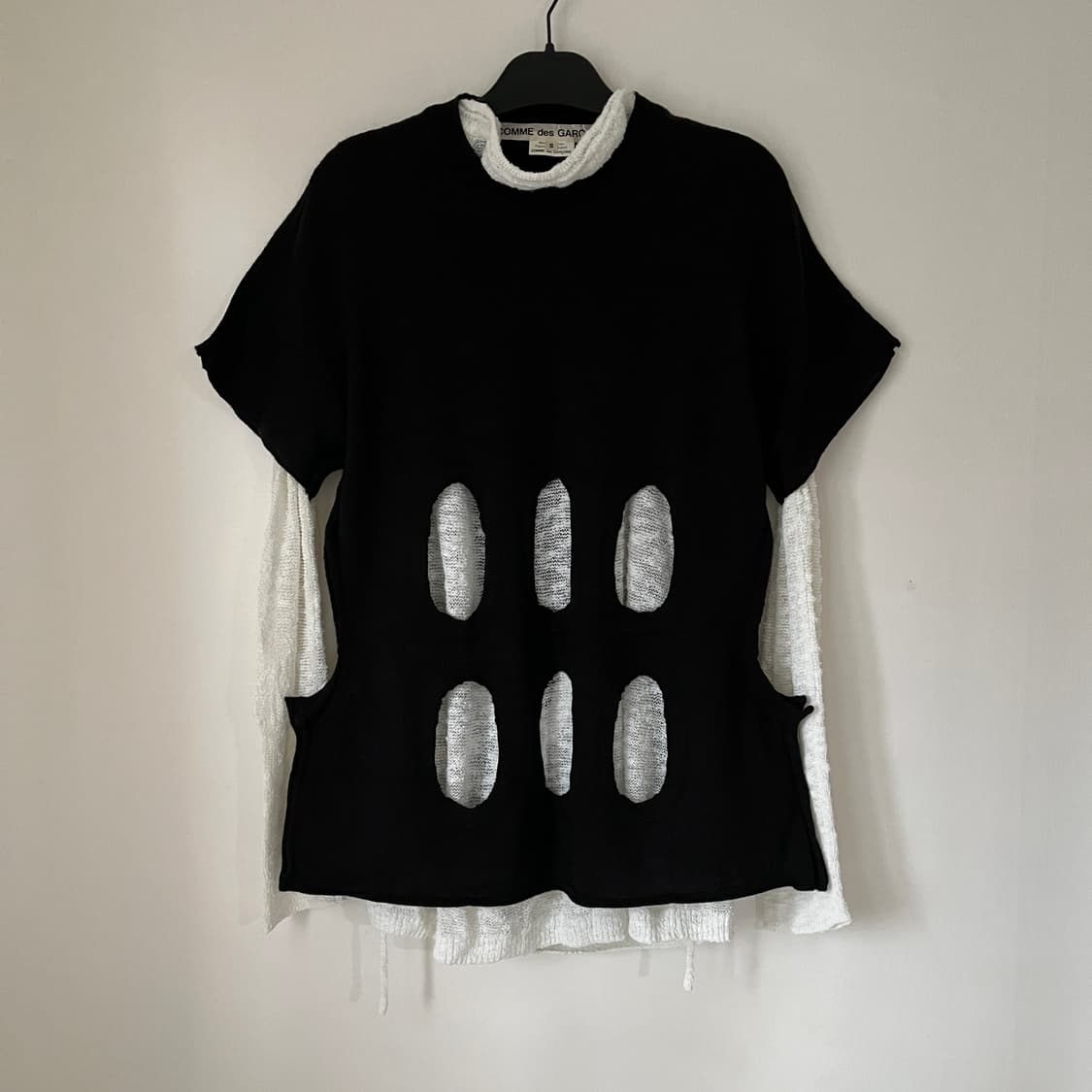 cut out 2d sweater 상품이미지2