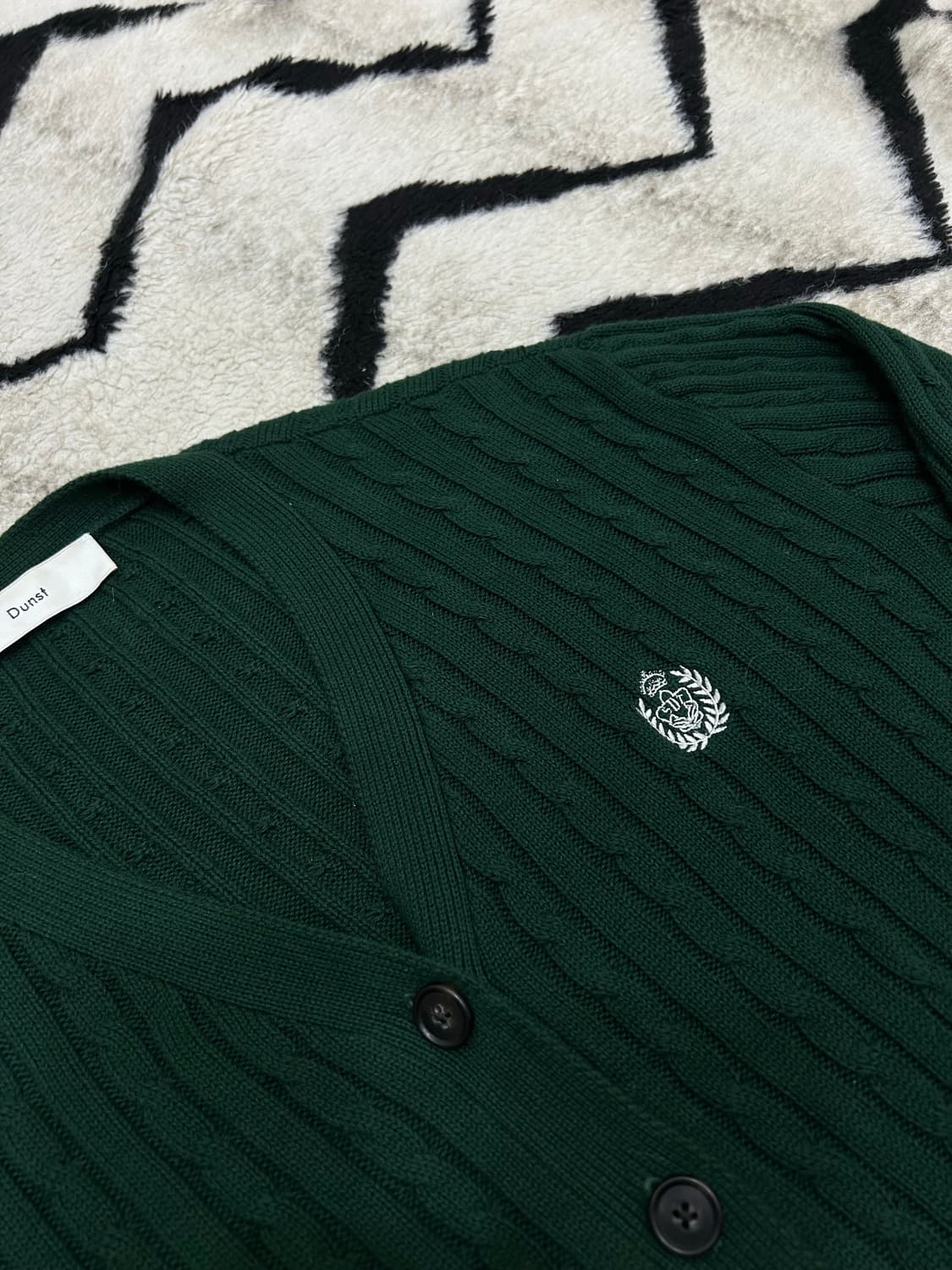 [M]던스트 크레스트 로고 케이블 가디건/그린 상품이미지1